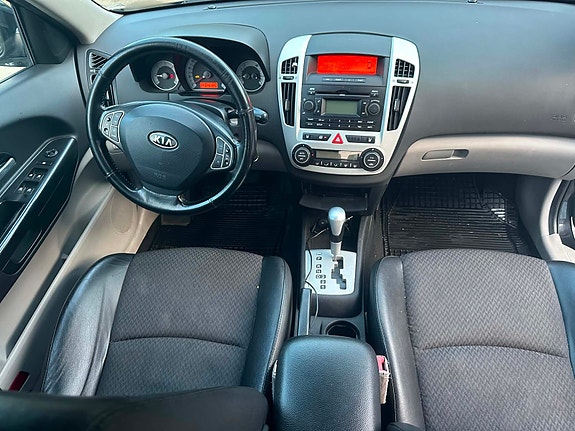 Kia Ceed 15 of 17