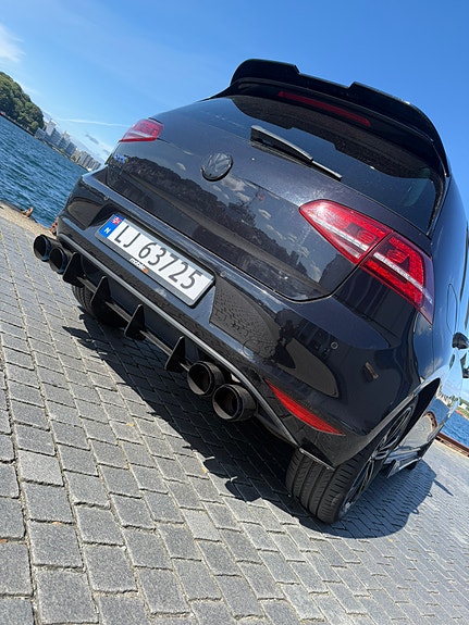 Volkswagen Golf VII 9 of 10