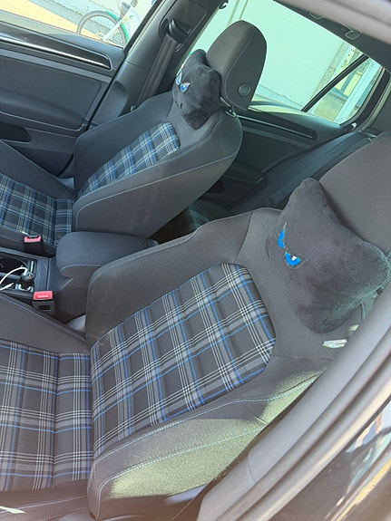 Volkswagen Golf VII 7 of 10