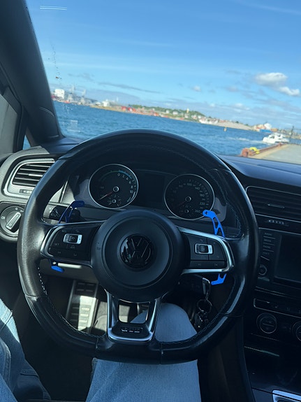 Volkswagen Golf VII 6 of 10
