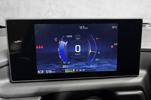 Chevrolet Silverado EV 22 of 22