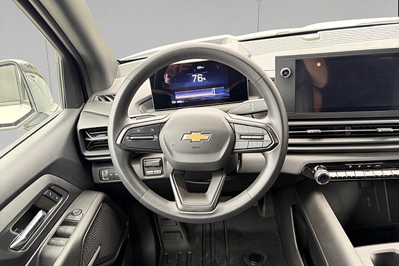 Chevrolet Silverado EV 13 of 22