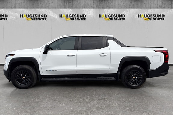Chevrolet Silverado EV 5 of 22