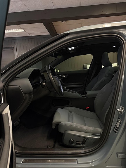 Polestar 2 11 of 30