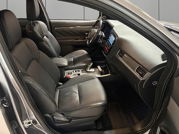 Mitsubishi Outlander 27 of 28
