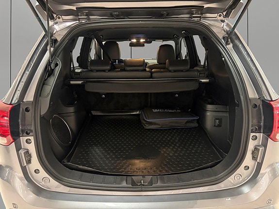 Mitsubishi Outlander 23 of 28