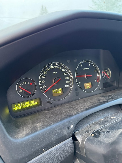 Volvo V70 9 of 9