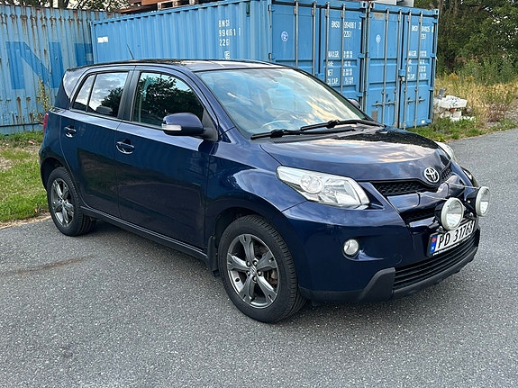 Toyota Urban Cruiser 2 of 14
