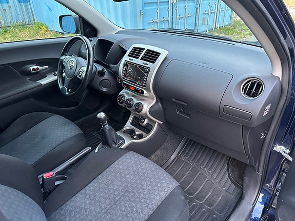 Toyota Urban Cruiser 10 of 14