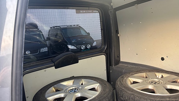 Volkswagen Caddy 19 of 30