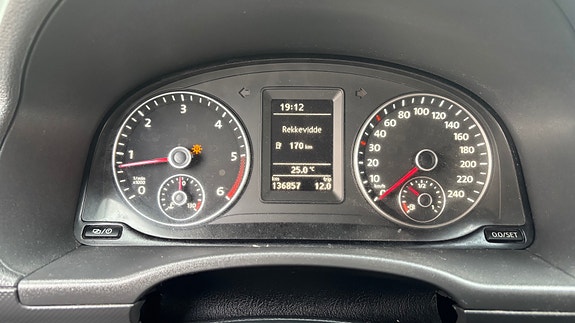 Volkswagen Caddy 27 of 30
