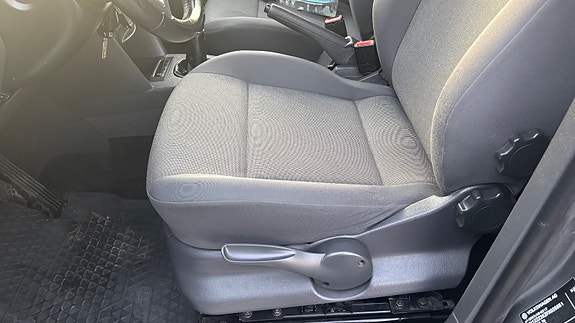 Volkswagen Caddy 22 of 30