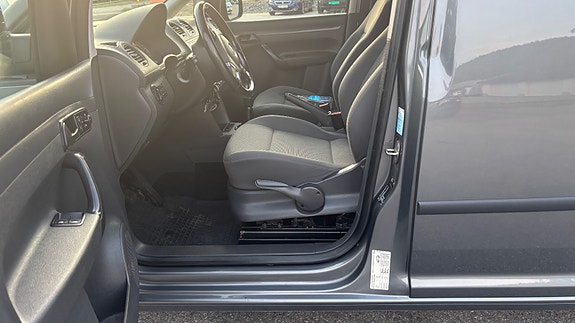 Volkswagen Caddy 21 of 30