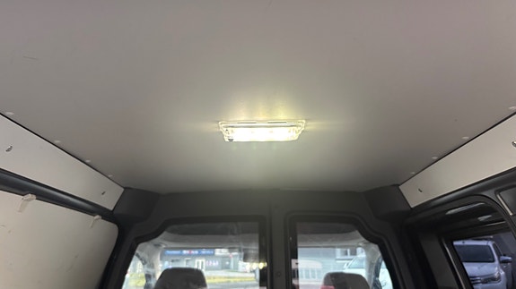 Volkswagen Caddy 16 of 30