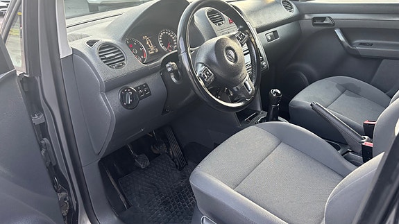 Volkswagen Caddy 25 of 30