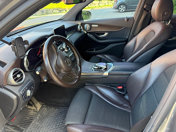 Mercedes-Benz GLC350 e 18 of 19