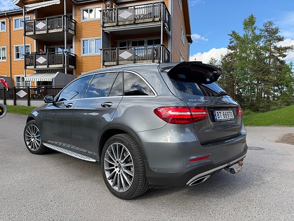 Mercedes-Benz GLC350 e 17 of 19