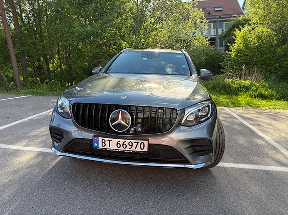 Mercedes-Benz GLC350 e 5 of 19