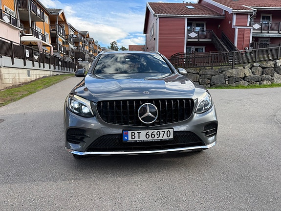 Mercedes-Benz GLC350 e 6 of 19
