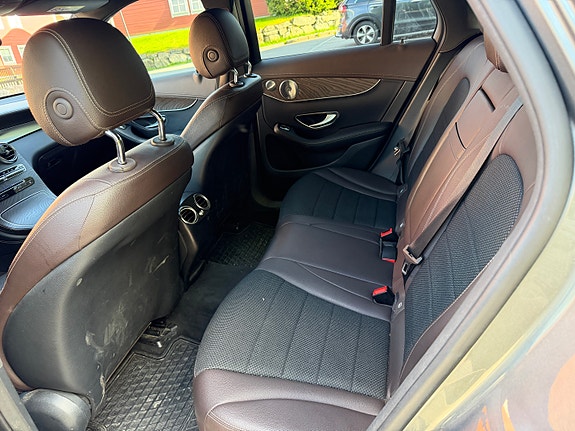 Mercedes-Benz GLC350 e 19 of 19