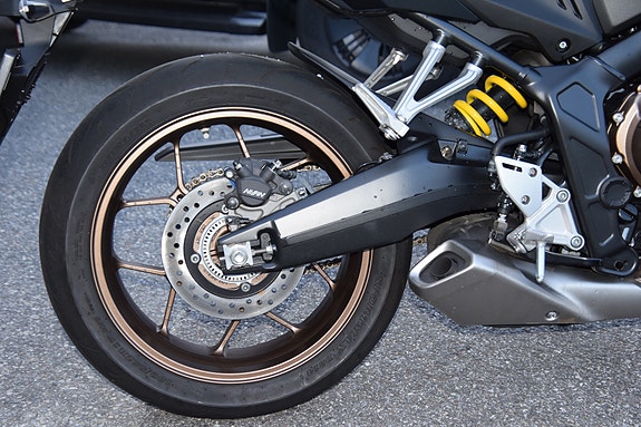 Honda CB650R - Kun 954 km – Senket 30 mm! 18 of 21