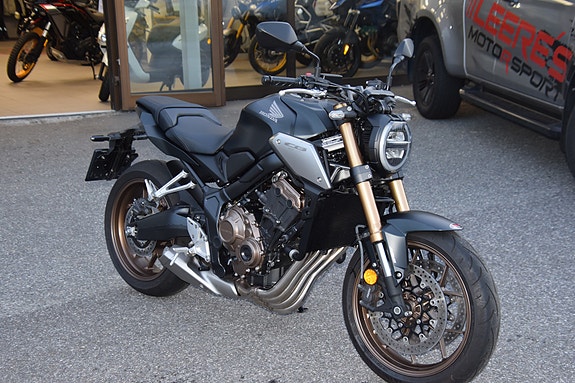 Honda CB650R - Kun 954 km – Senket 30 mm! 4 of 21