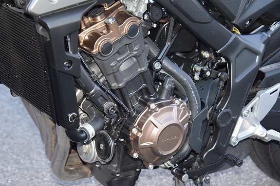 Honda CB650R - Kun 954 km – Senket 30 mm! 14 of 21
