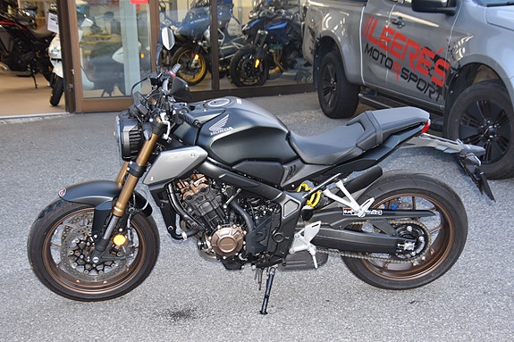 Honda CB650R - Kun 954 km – Senket 30 mm! 2 of 21