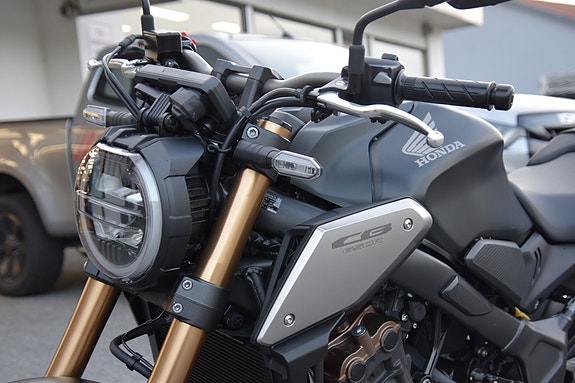Honda CB650R - Kun 954 km – Senket 30 mm! 7 of 21