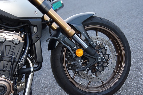 Honda CB650R - Kun 954 km – Senket 30 mm! 19 of 21