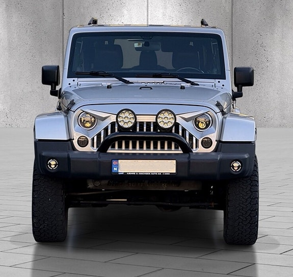 Jeep Wrangler 2 of 17