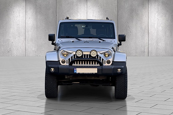 Jeep Wrangler 10 of 17