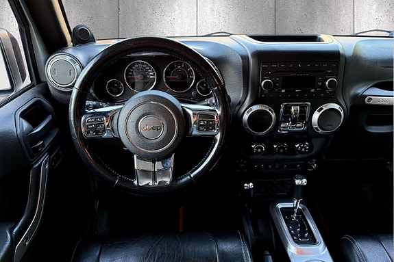 Jeep Wrangler 17 of 17