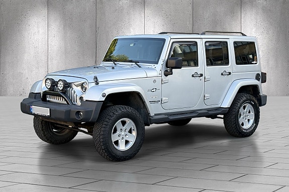 Jeep Wrangler 4 of 17