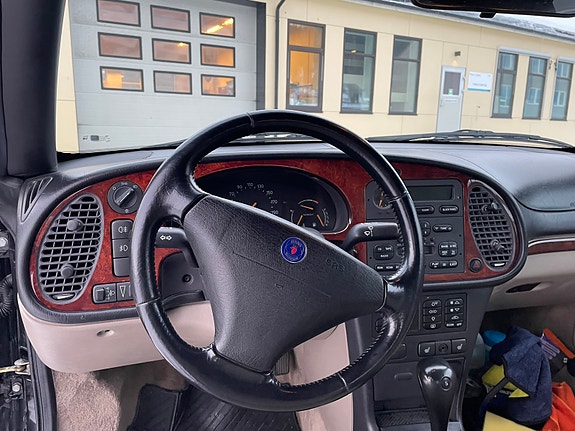 Saab 900 9 of 10