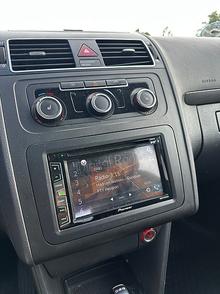 Volkswagen Touran 17 of 19