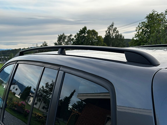 Volkswagen Touran 9 of 19