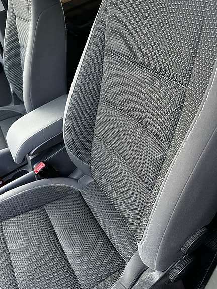 Volkswagen Touran 13 of 19