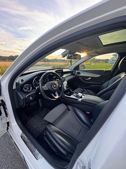 Mercedes-Benz C220 d 14 of 18