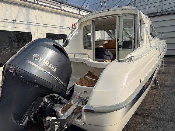 Strøken Yamarin 68 Cabin. Yamaha F200 fra 2022. Ankervinsj. Varmer. 191 timer! 2 of 30