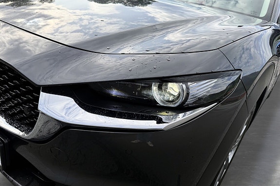 Mazda CX-30 9 of 18