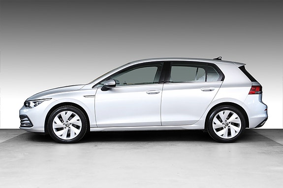 Volkswagen Golf VIII 3 of 30