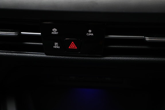 Volkswagen Golf VIII 26 of 30