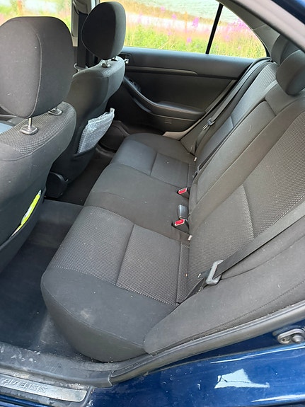 Toyota Avensis 14 of 19