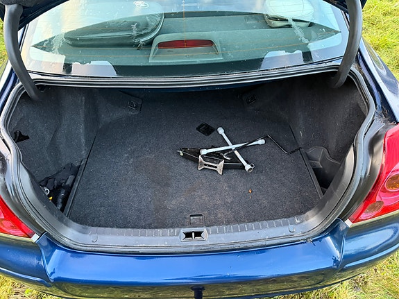 Toyota Avensis 13 of 19