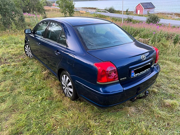 Toyota Avensis 4 of 19