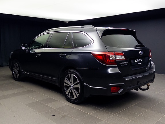 Subaru Outback 7 of 30