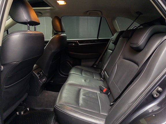 Subaru Outback 28 of 30