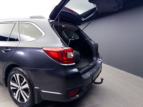 Subaru Outback 11 of 30
