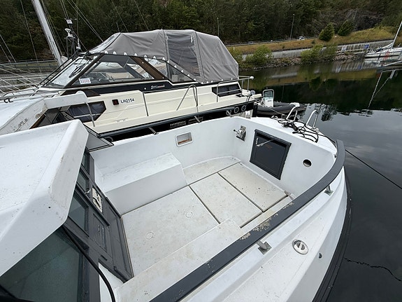 Snekling 25 med Volvo Penta D1-30, autopilot, radar og teineutstyr selges 6 of 25